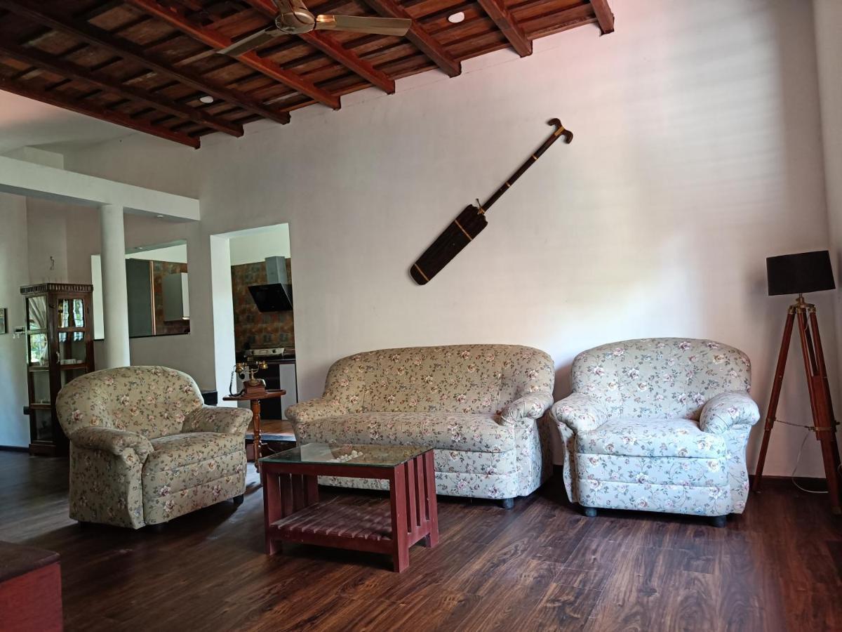 Anandam Stays - Premium 3Bhk Plush Homestay, Vaikom Near Kumarakom Exterior foto