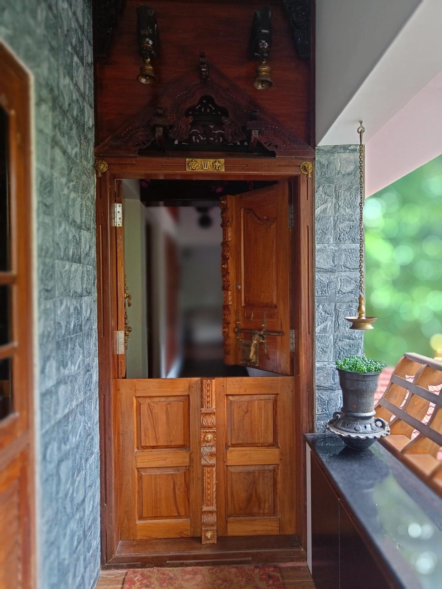 Anandam Stays - Premium 3Bhk Plush Homestay, Vaikom Near Kumarakom Exterior foto