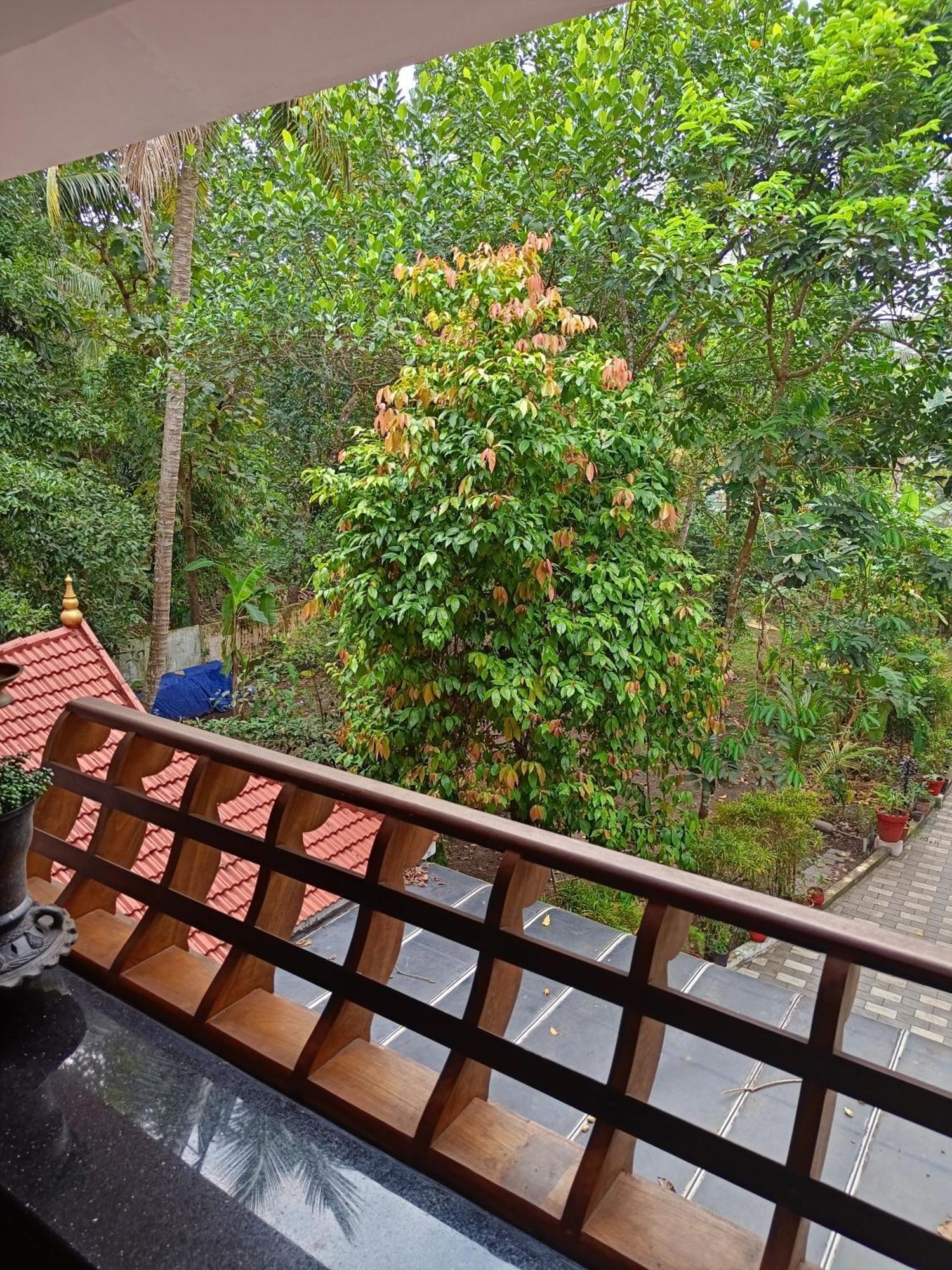 Anandam Stays - Premium 3Bhk Plush Homestay, Vaikom Near Kumarakom Exterior foto