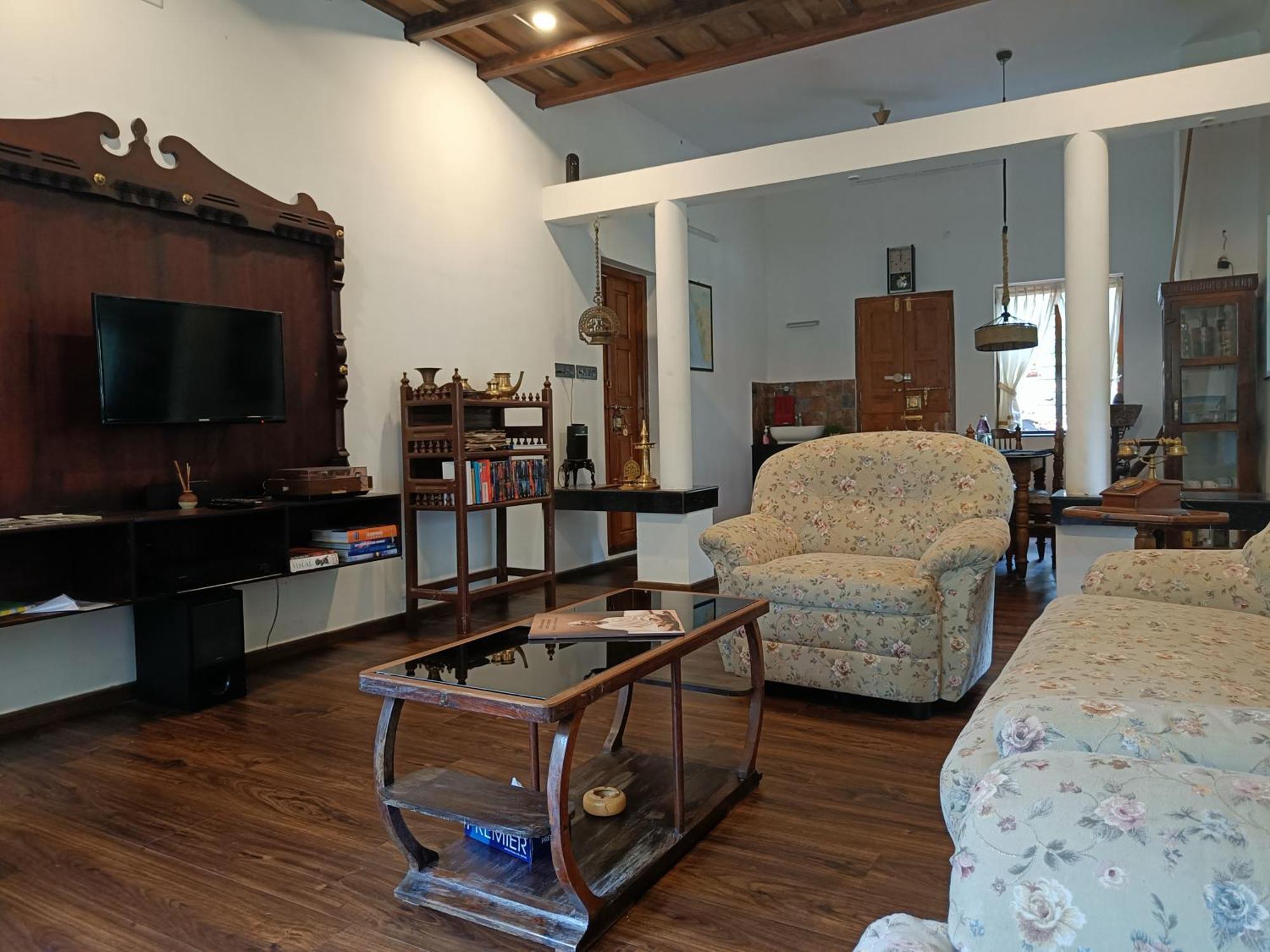 Anandam Stays - Premium 3Bhk Plush Homestay, Vaikom Near Kumarakom Exterior foto